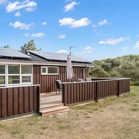 Larisa - 250m From The Sea By Interhome Nyaraló Saltum